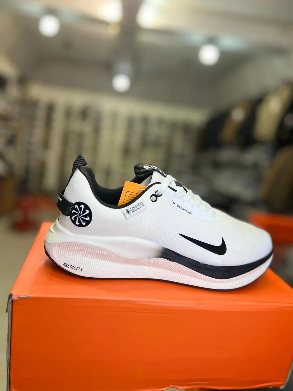 NIKE INFINITY RUN 4