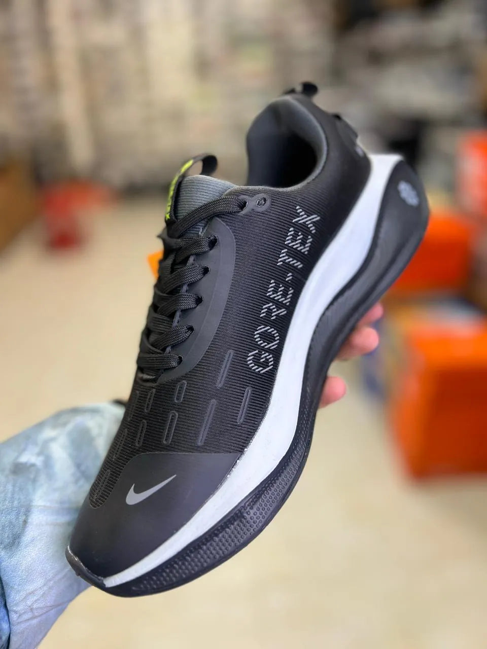 NIKE INFINITY RUN 4 -BLACK