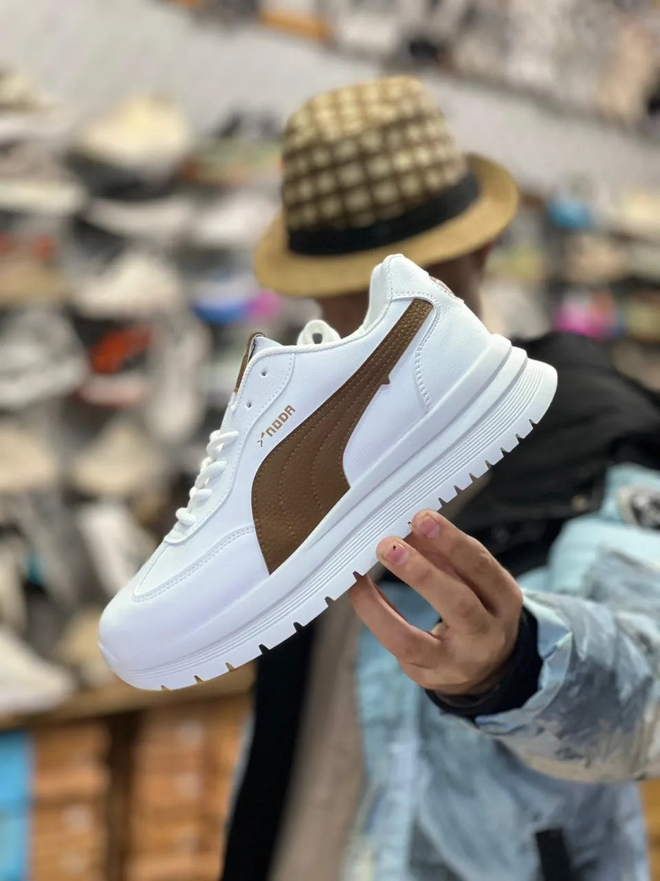 Fashion Shoes China Imported